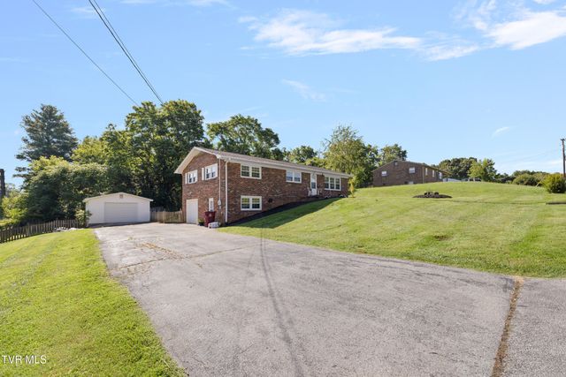 1330 Baldridge Drive, Johnson City, TN 37604