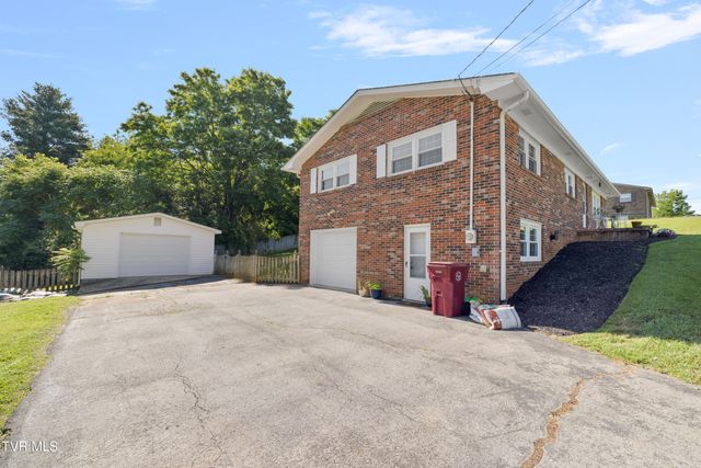 1330 Baldridge Drive, Johnson City, TN 37604