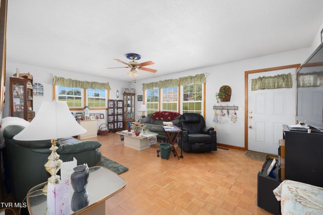 1330 Baldridge Drive, Johnson City, TN 37604