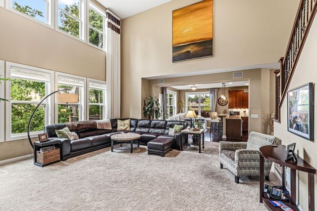 1179 Maple Lane W, Roseville, MN 55113