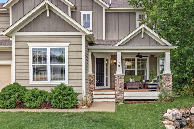 1179 Maple Lane W, Roseville, MN 55113