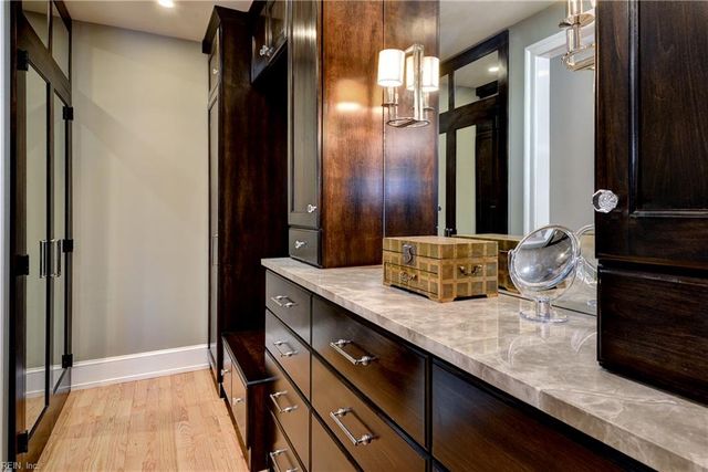 156 Oak Holw, Williamsburg, VA 23188