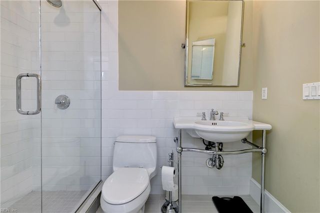 156 Oak Holw, Williamsburg, VA 23188