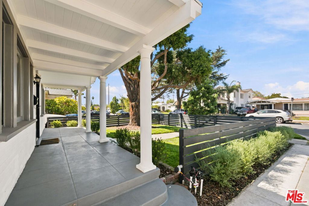 1842 W 42nd Street, Los Angeles, CA 90062 — photo 2