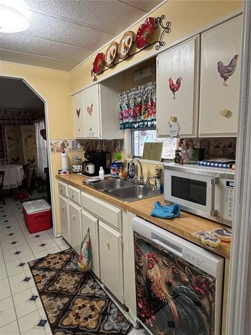 2420 SE 175TH TERRACE, Silver Springs, FL 34488