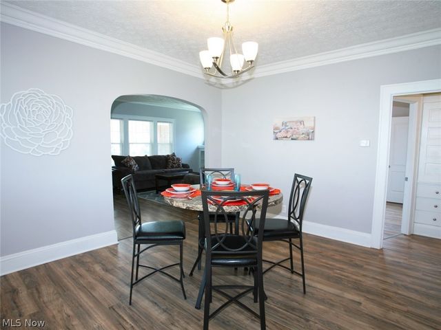 3698 Menlo Road, Shaker Heights, OH 44120