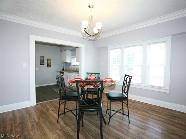 3698 Menlo Road, Shaker Heights, OH 44120