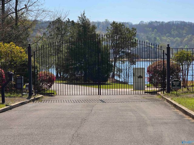 321 Peninsula Drive, Gadsden, AL 35901