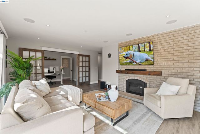 637 Caliente Ave, Livermore, CA 94550