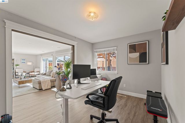 637 Caliente Ave, Livermore, CA 94550