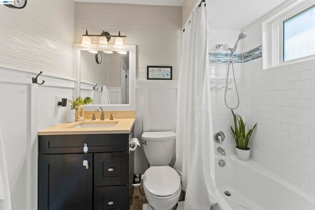 637 Caliente Ave, Livermore, CA 94550