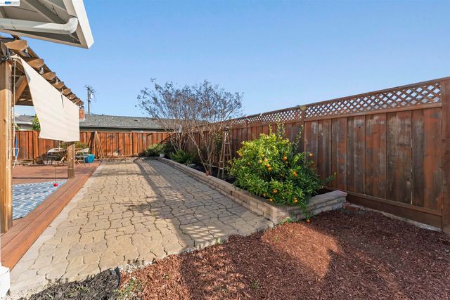 637 Caliente Ave, Livermore, CA 94550