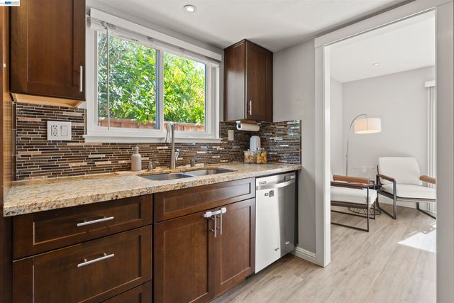 637 Caliente Ave, Livermore, CA 94550