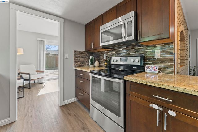 637 Caliente Ave, Livermore, CA 94550