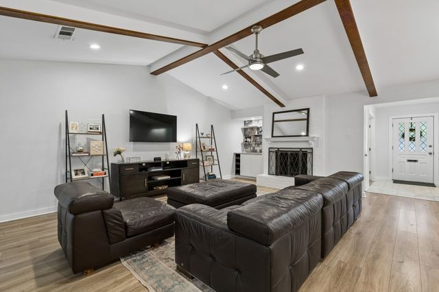 3781 Weeburn Drive, Dallas, TX 75229