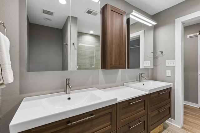 3781 Weeburn Drive, Dallas, TX 75229