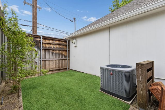 3781 Weeburn Drive, Dallas, TX 75229