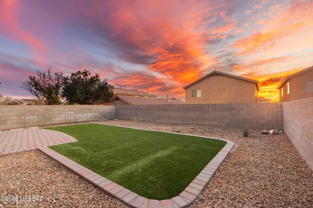 8386 S Otis Drive, Tucson, AZ 85747