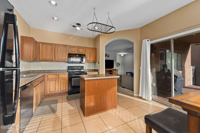 8386 S Otis Drive, Tucson, AZ 85747