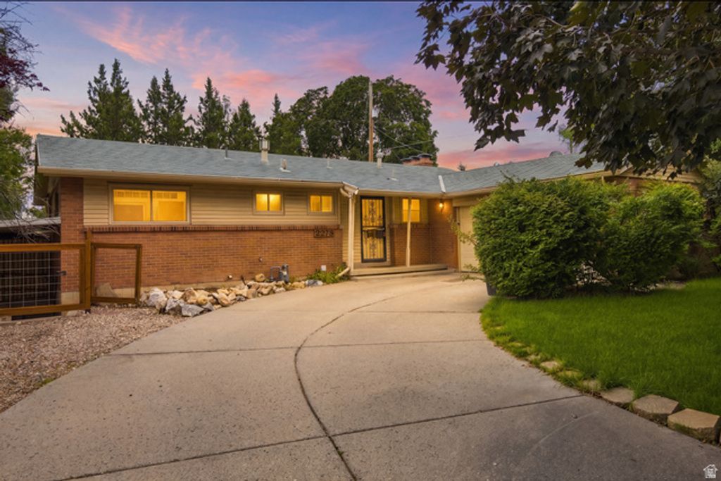 2279 E KELLER LN, Millcreek, UT 84109 — exterior
