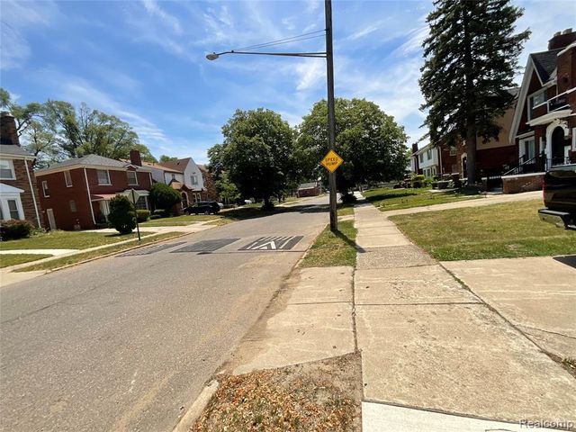 17165 Wisconsin Street, Detroit, MI 48221