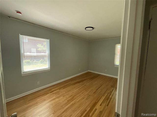 17165 Wisconsin Street, Detroit, MI 48221