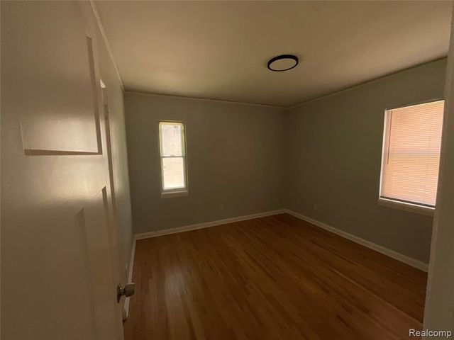 17165 Wisconsin Street, Detroit, MI 48221