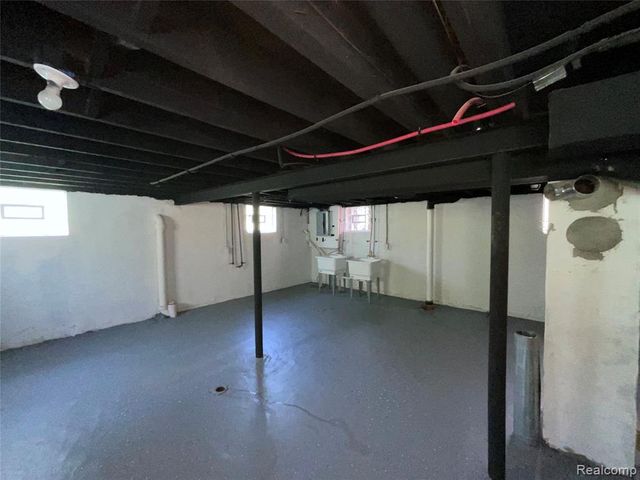 17165 Wisconsin Street, Detroit, MI 48221