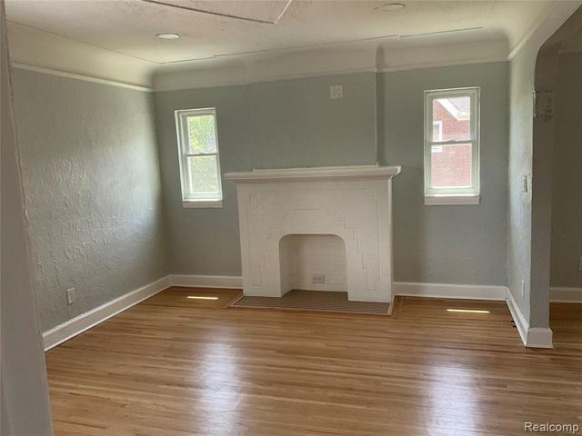 17165 Wisconsin Street, Detroit, MI 48221