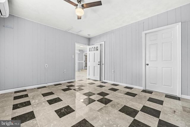 4915 POWELL RD, Fairfax, VA 22032