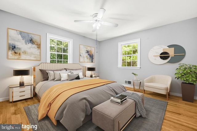 4915 POWELL RD, Fairfax, VA 22032