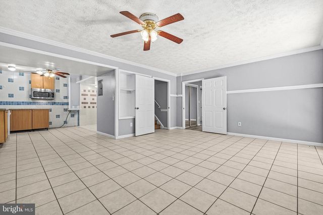 4915 POWELL RD, Fairfax, VA 22032