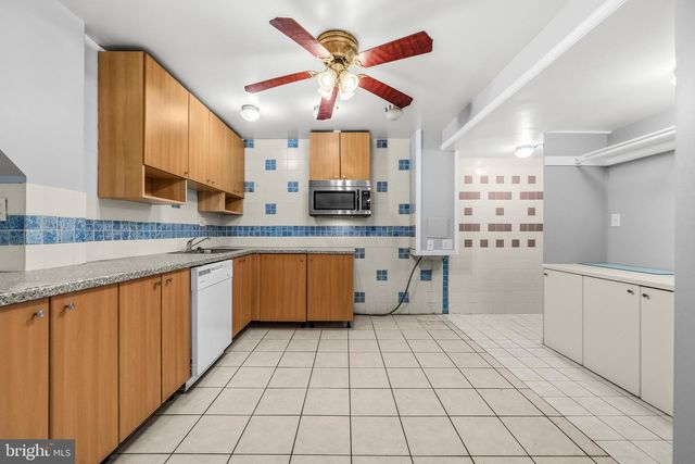 4915 POWELL RD, Fairfax, VA 22032