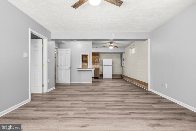 4915 POWELL RD, Fairfax, VA 22032