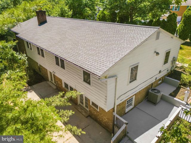 4915 POWELL RD, Fairfax, VA 22032