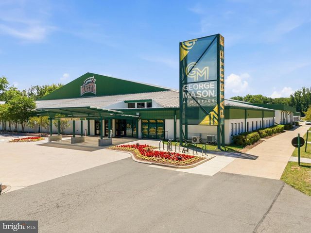 4915 POWELL RD, Fairfax, VA 22032