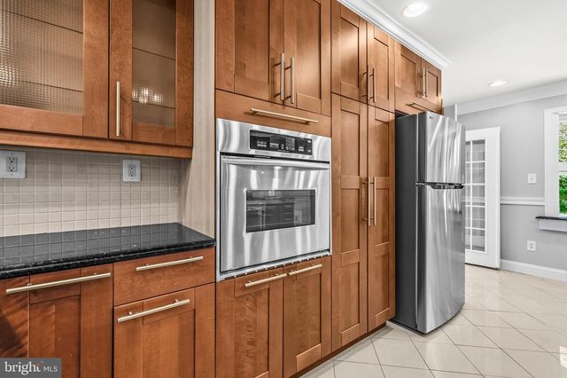 4915 POWELL RD, Fairfax, VA 22032