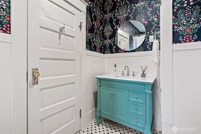 1722 S 40th Street, Tacoma, WA 98418