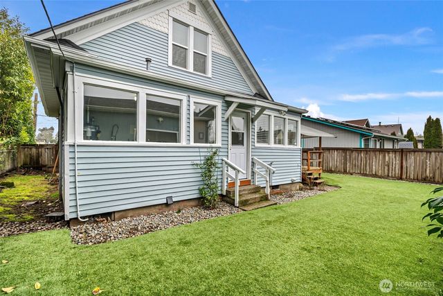 1722 S 40th Street, Tacoma, WA 98418