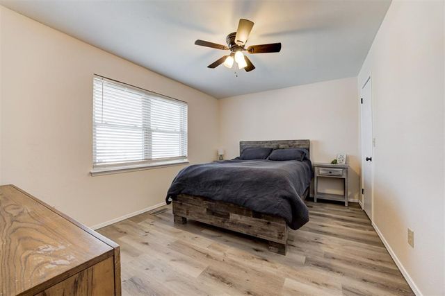 1605 Glenwood Drive, Moore, OK 73160