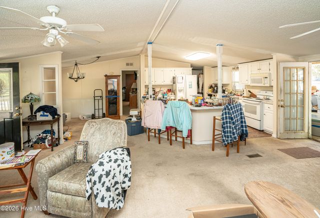 5092 Lakewood Drive SW, Shallotte, NC 28470