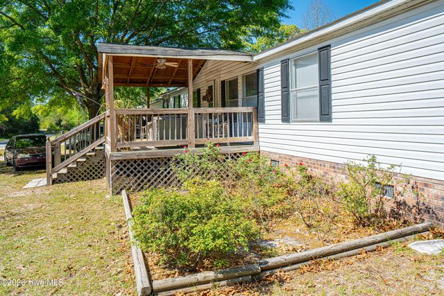 5092 Lakewood Drive SW, Shallotte, NC 28470