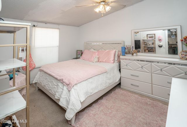 5092 Lakewood Drive SW, Shallotte, NC 28470