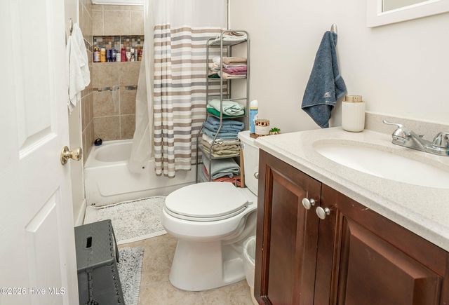 5092 Lakewood Drive SW, Shallotte, NC 28470