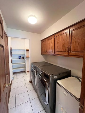 12445 North LANE, New Berlin, WI 53151