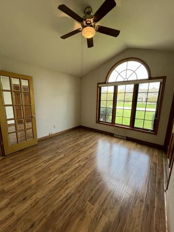 12445 North LANE, New Berlin, WI 53151