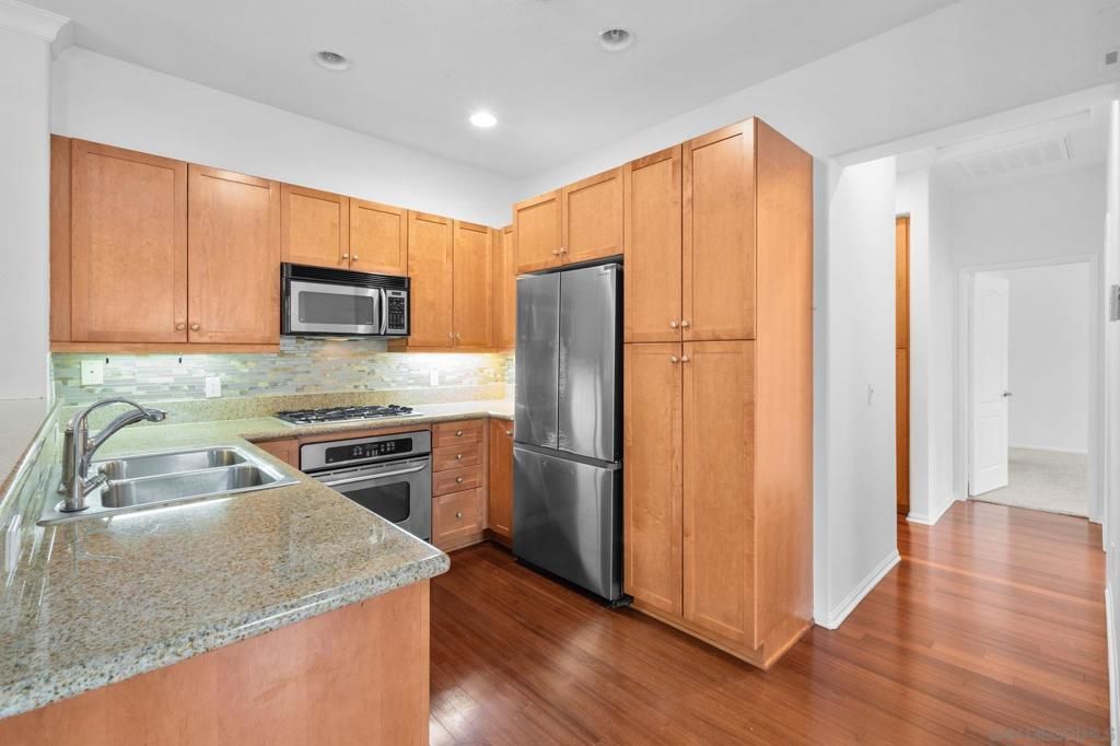 11021 Catarina 298, San Diego, CA 92128 — photo 5