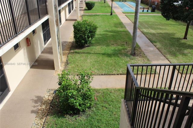 421 NE 1st St 112, Hallandale Beach, FL 33009