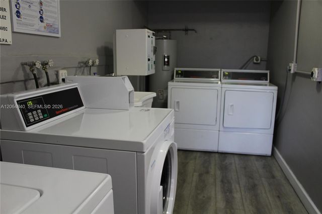421 NE 1st St 112, Hallandale Beach, FL 33009