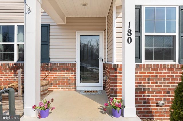 180 PINEWOOD RD, Fredericksburg, VA 22405